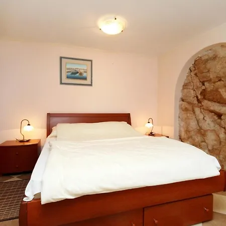 Holiday home House With A Parking Space Vrbnik, Krk - 5426 Vrbnik (Primorje-Gorski Kotar)